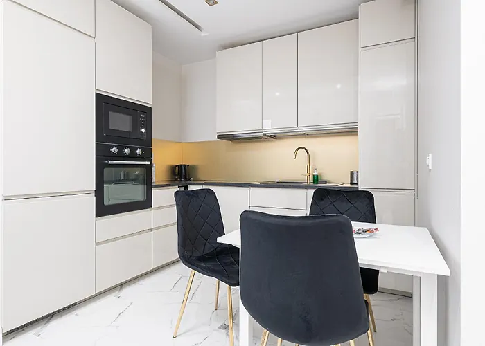 Rentplanet - Rodziewiczowny * وارسو